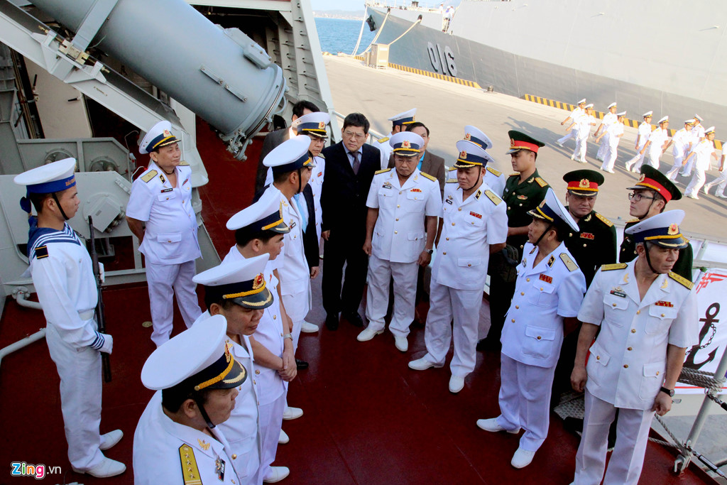 Thượng cờ 2 tàu hộ vệ tên lửa Gepard 3.9 Quang Trung, Trần Hưng Đạo